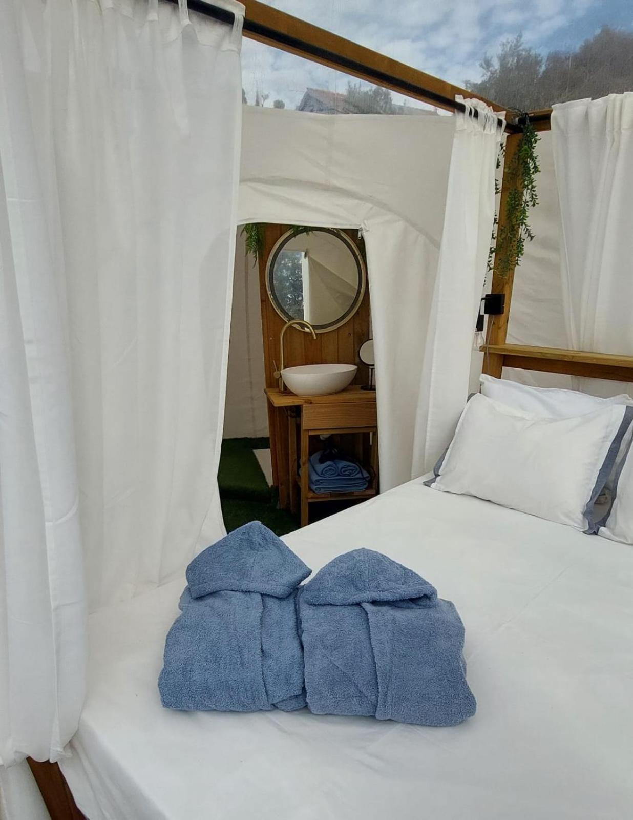 Luxuszelt Glamping Burbuja Almendros *